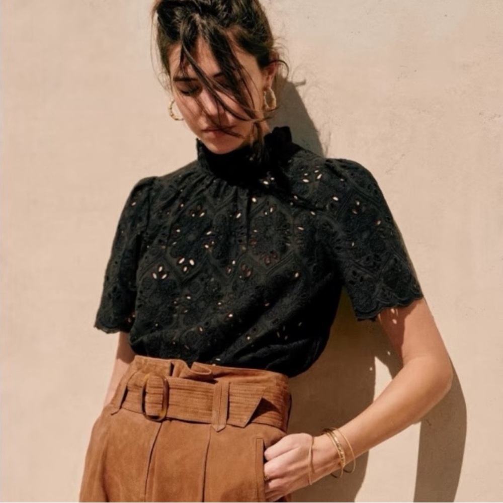 Sezane Louisah Eyelet Lace Short Sleeve High Neck Blouse Black Size 34 US 2